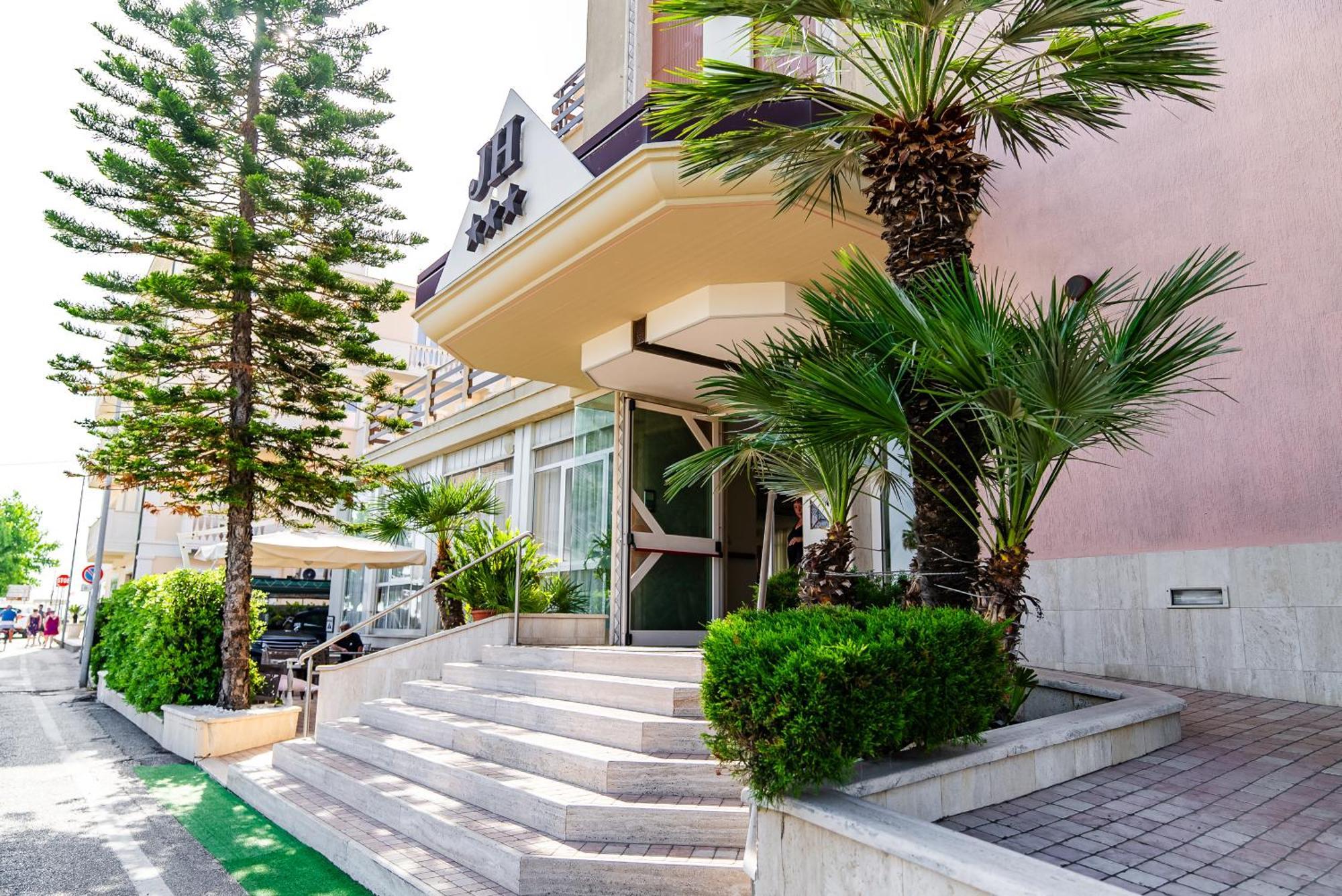 Hotel Joli Альба-Адріатіка Екстер'єр фото